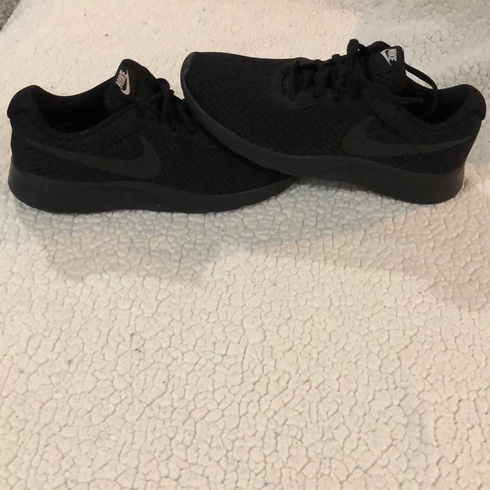 Black Nike shoes